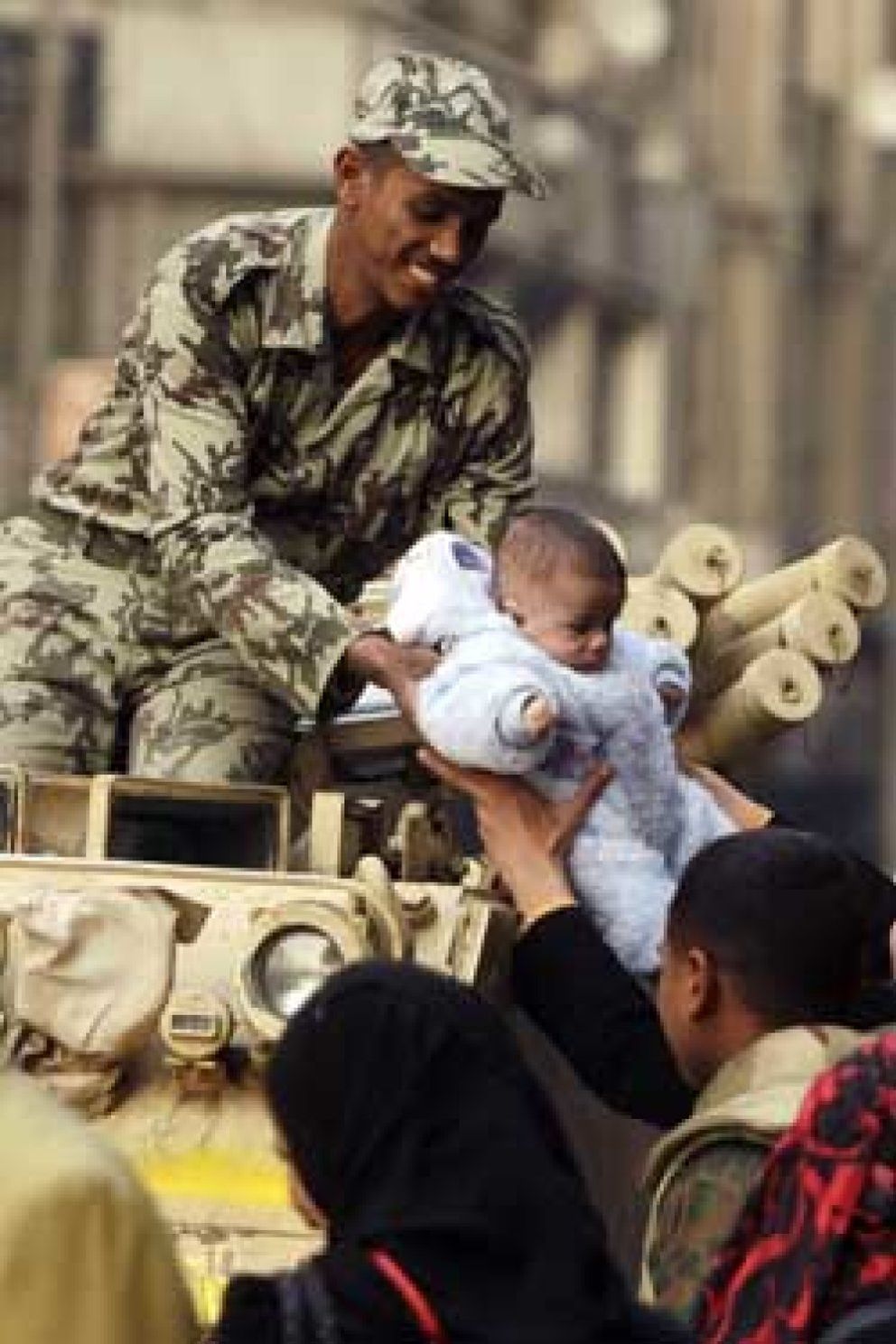 Foto: Las fuerzas armadas egipcias piden a los ciudadanos que intenten mantener la paz social