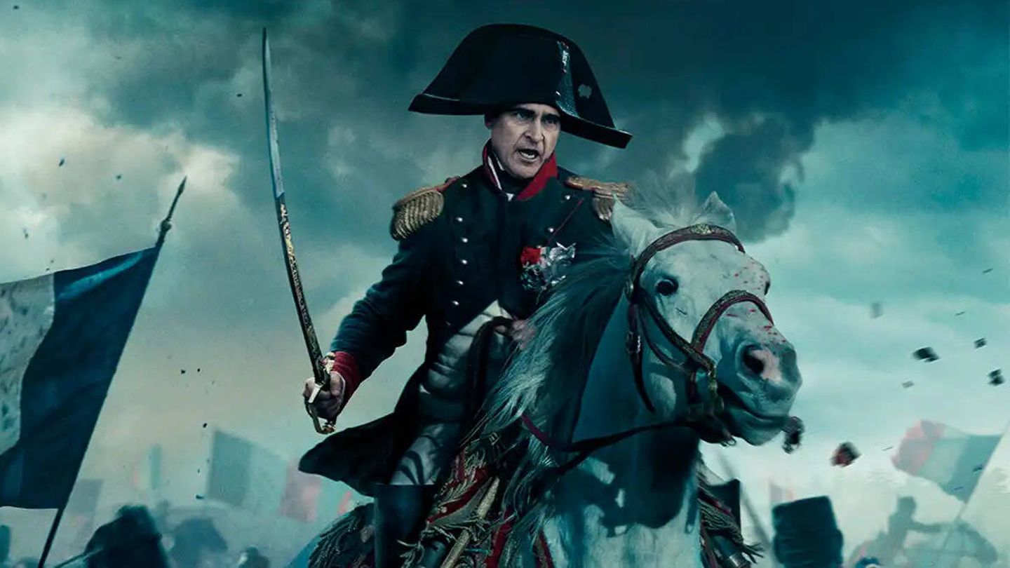 Joaquin Phoenix es 'Napoleón' en la nueva película de Ridley Scott. (Apple Studios)