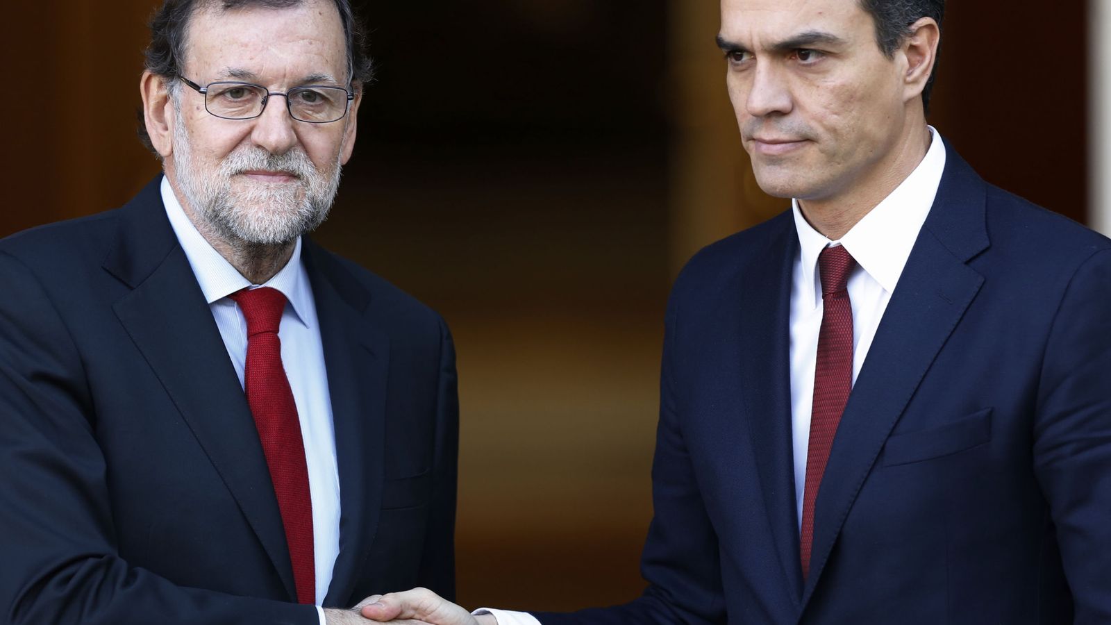 Foto: Rajoy y Sánchez, en Moncloa. (EFE)