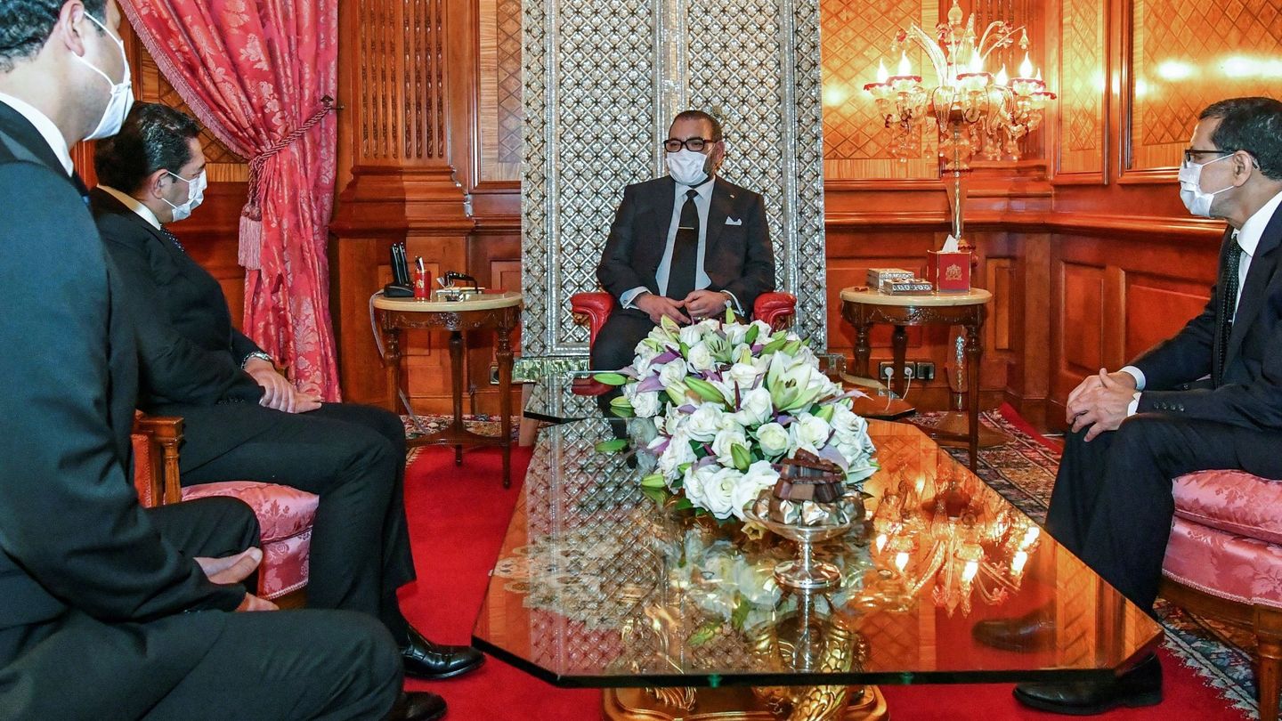 Mohamed VI de Marruecos presidiendo una ceremonia en Palacio. (EFE)