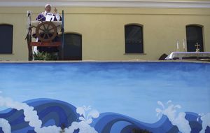 El Papa en Lampedusa. No sin mi látigo, Santidad