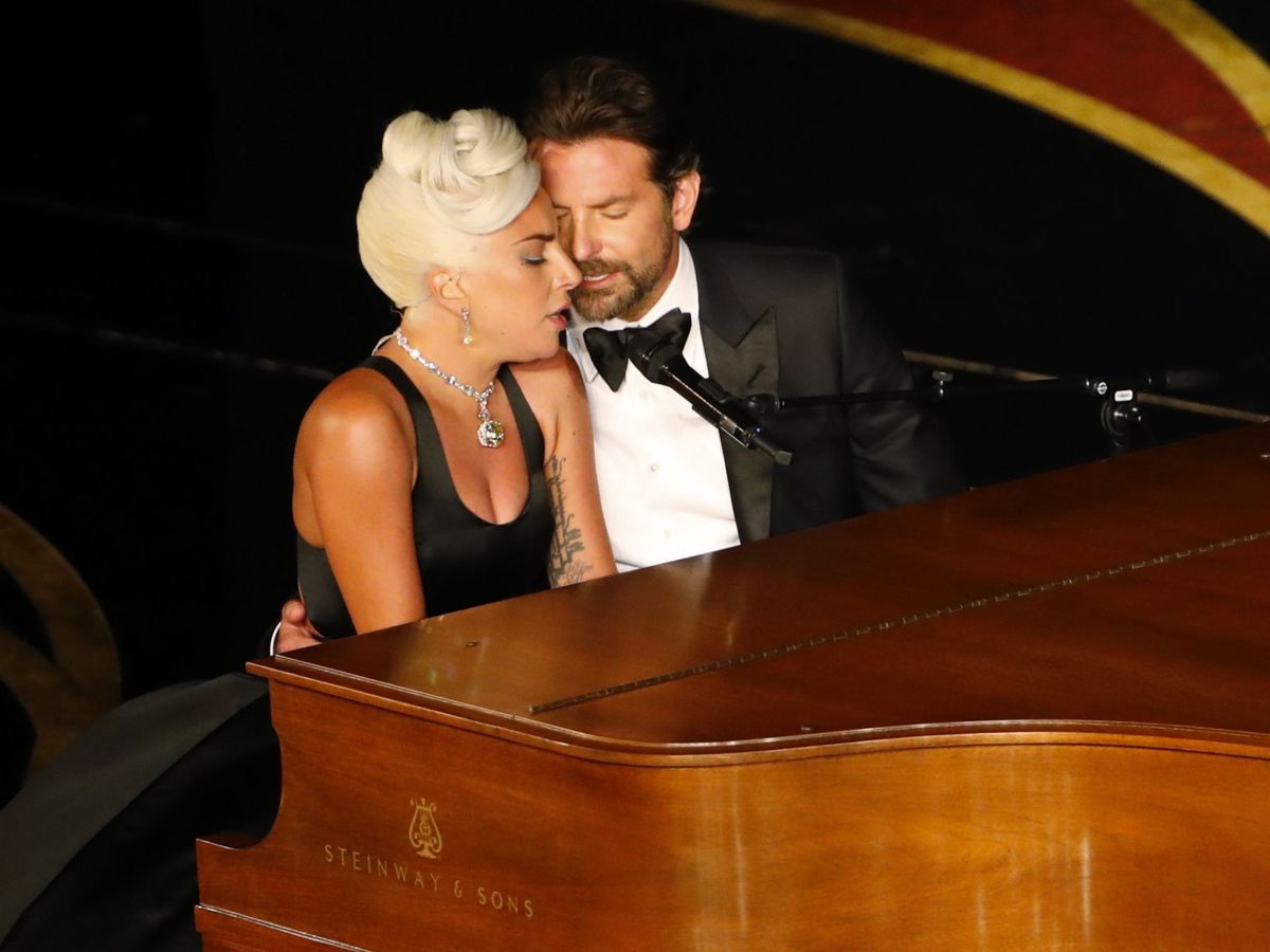 Foto: Lady Gaga y Bradley Cooper, durante su actuación en los Oscar. (Reuters)