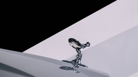 La 'dama alada' de Rolls-Royce cambia su postura y se vuelve más aerodinámica