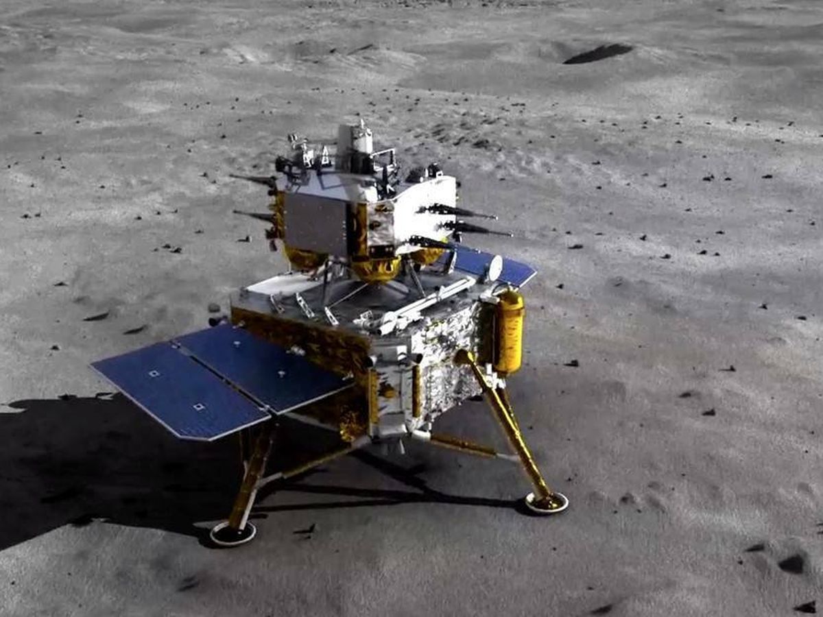 Foto: Las muestras recogidas por el módulo lunar Chang’e 5 han confirmado la presencia de agua en nuestro satélite. (CNSA)