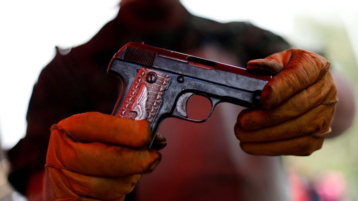 La escopeta española en México que te explica el 'paraíso' del mercado de armas ilegales  