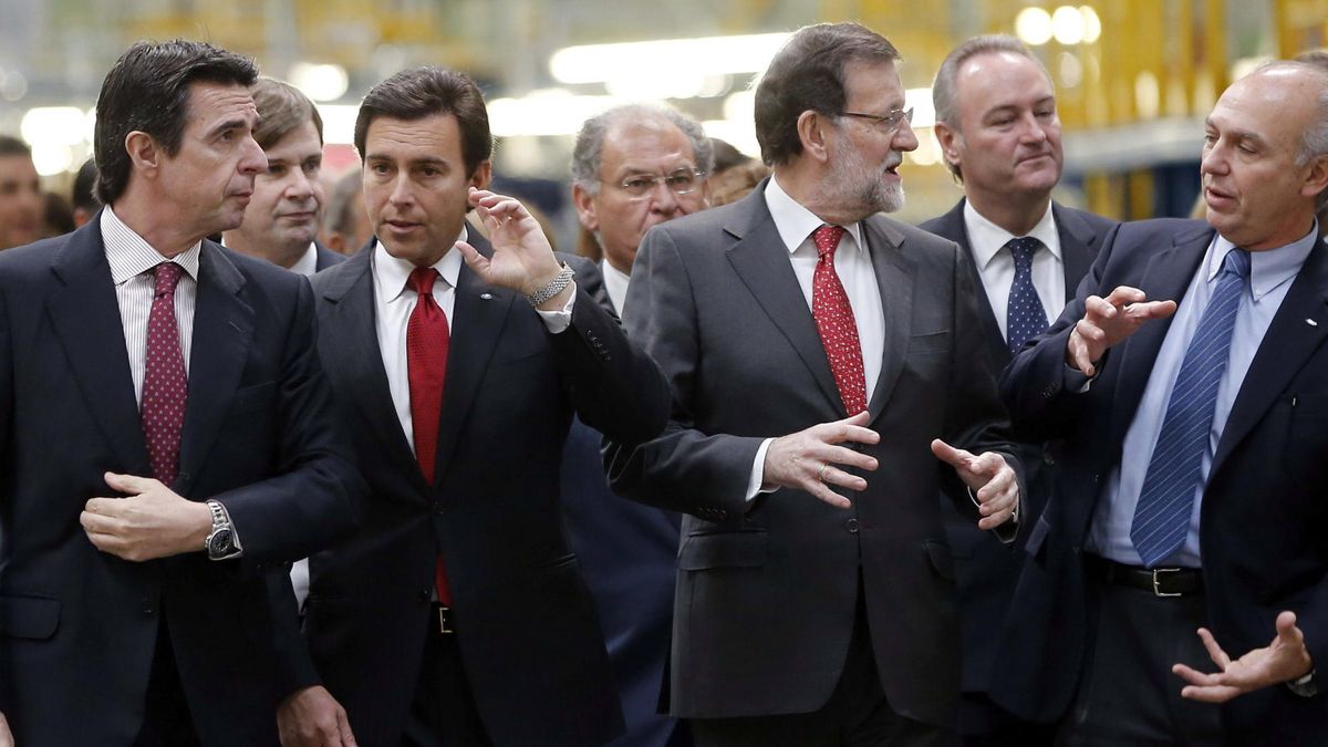 Rajoy recibe al presidente mundial de Ford, el mayor inversor en el sector del automóvil