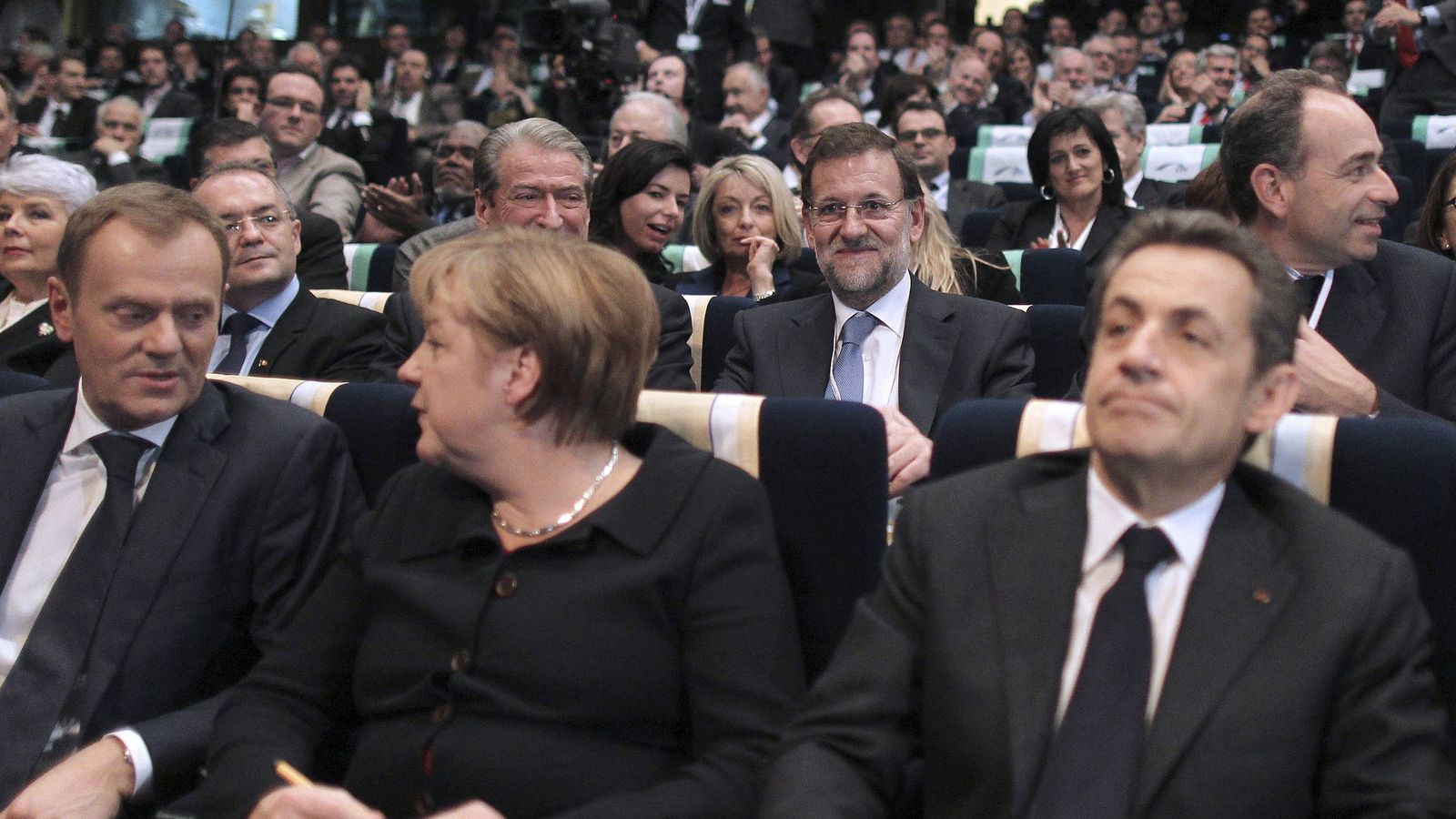 Foto: Mariano Rajoy,el presidente francés, Nicolas Sarkozy, y la canciller federal alemana, Angela Merkel. (EFE)