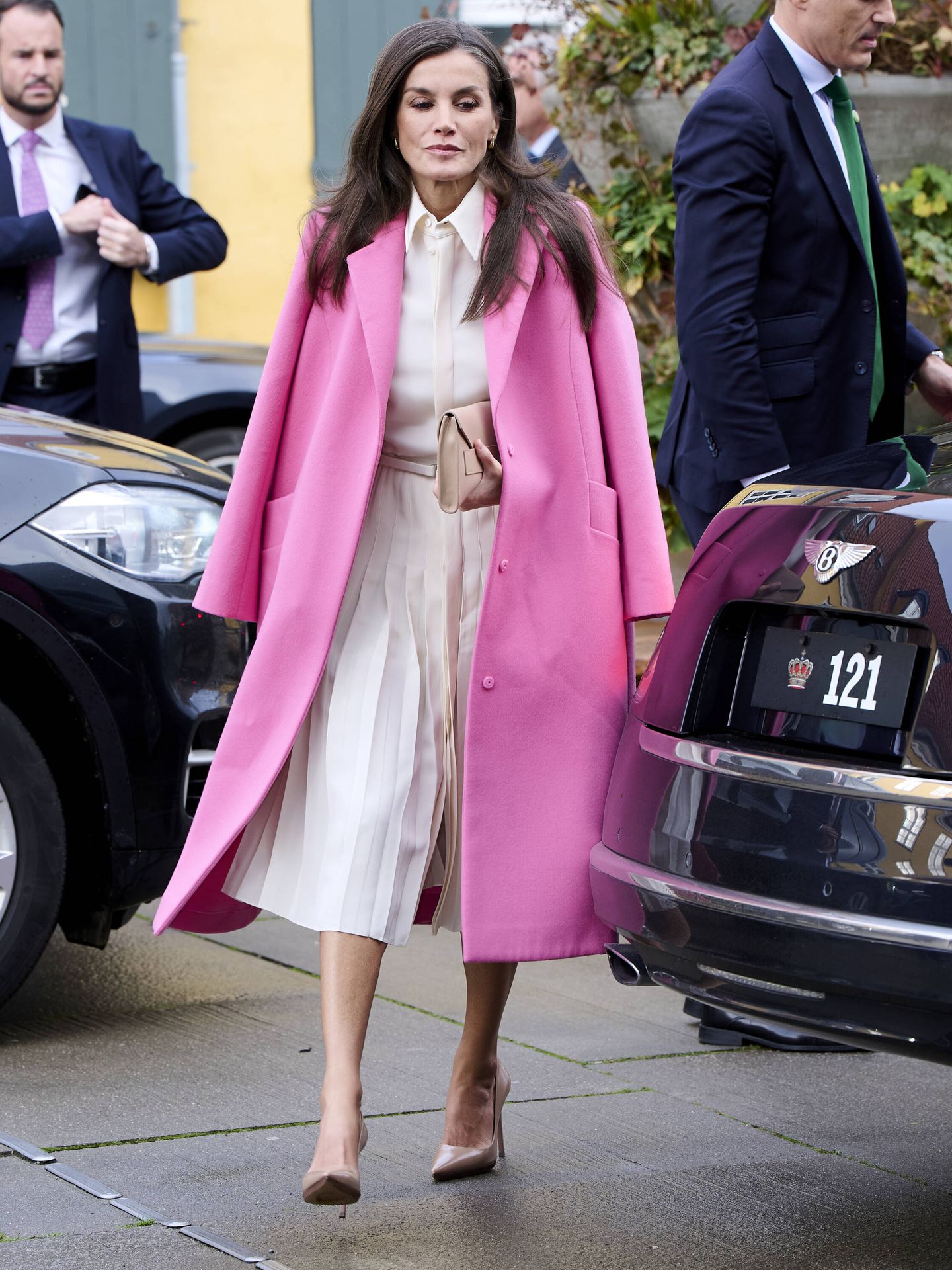 La reina Letizia con abrigo de Carolina Herrera. (Getty)