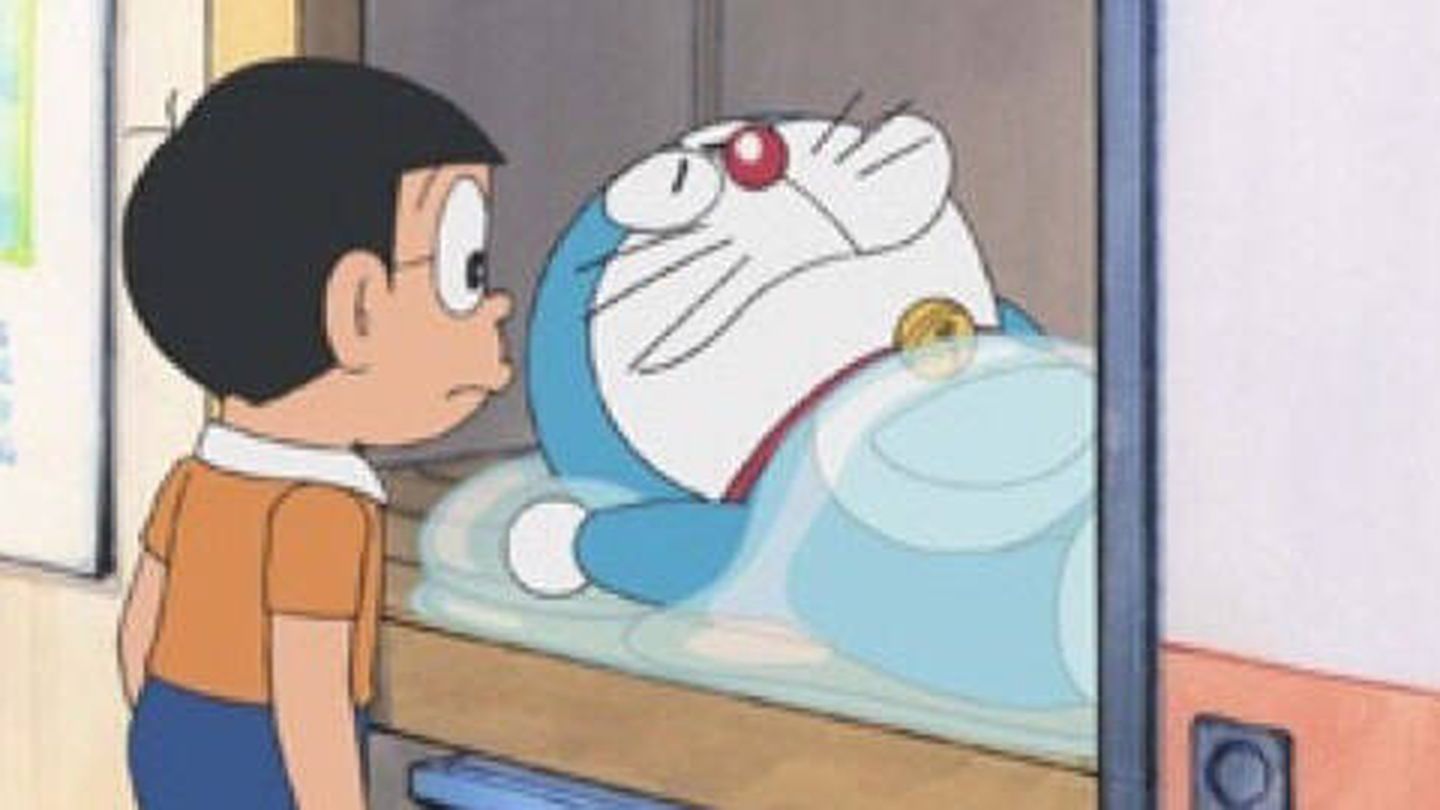Doraemon, haciendo lo que mejor sabe.