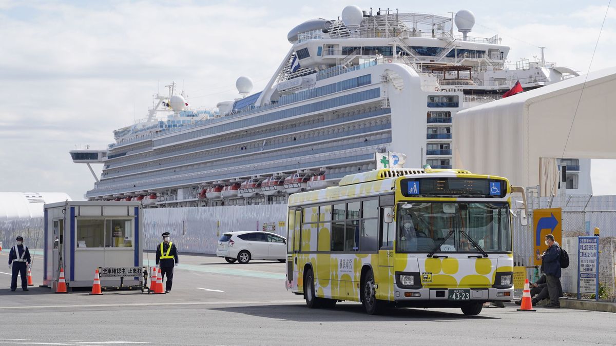 Mueren dos japoneses que viajaban en el crucero Diamond Princess por coronavirus 