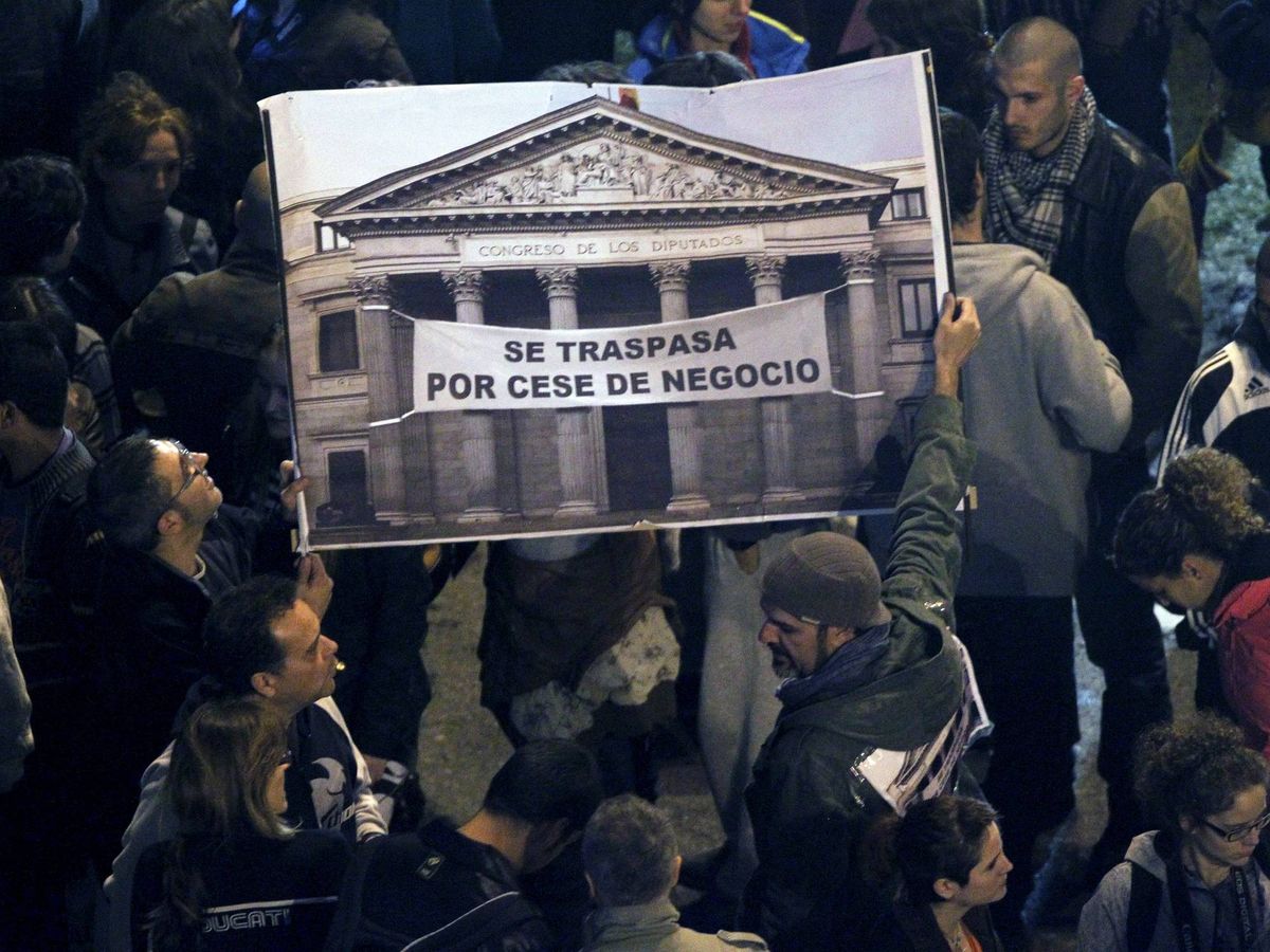 Foto: Concentración Rodea el Congreso, en la plaza de Neptuno de Madrid convocada por la Coordinadora 25-S en 2012. (EFE)