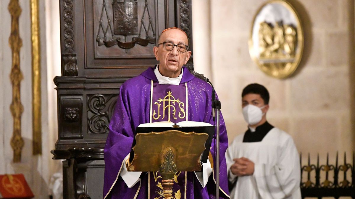 Omella se comprometió con Moncloa a mantener a la Iglesia neutral ante los indultos