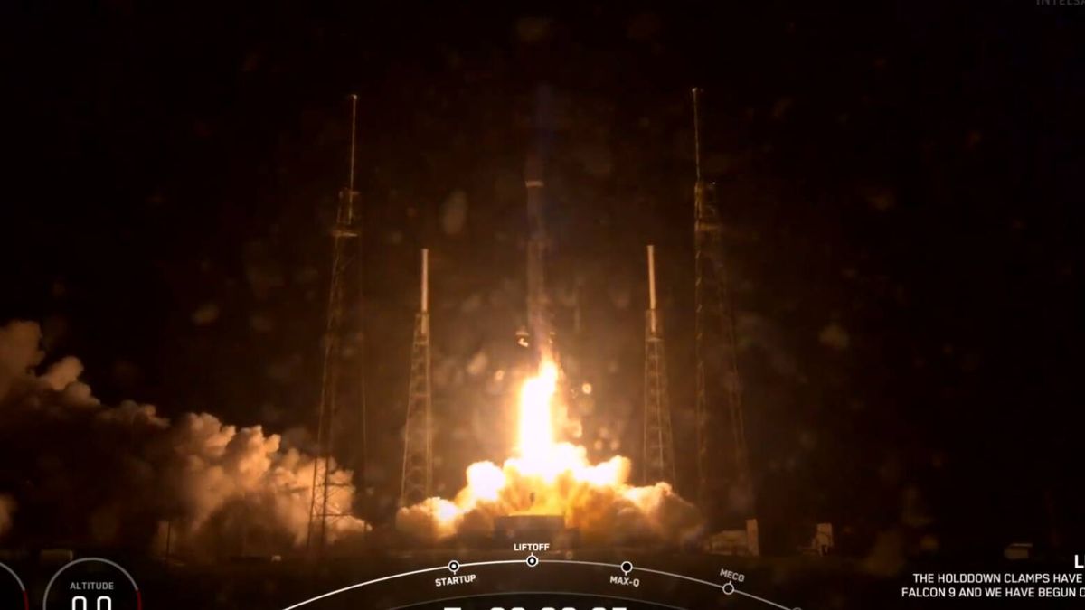 Así son las increíbles imágenes del despegue del Falcon 9 