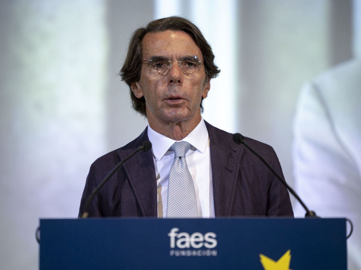Foto: El expresidente del Gobierno José María Aznar interviene este martes en la inauguración del Campus FAES 2023 en Madrid. (EFE/Daniel González)