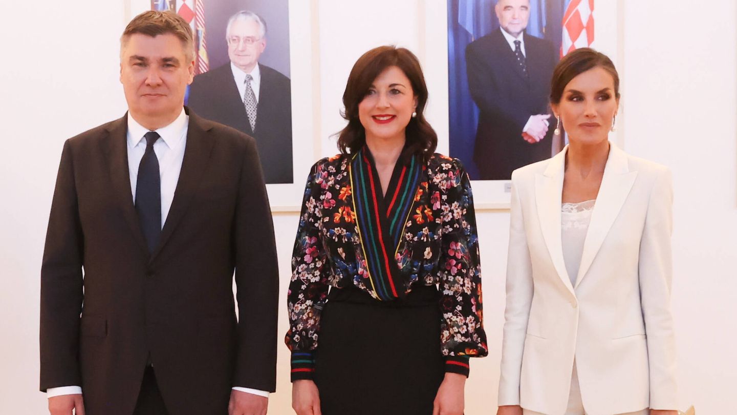 La Reina, con el presidente y la primera dama de Croacia. (Casa Real)