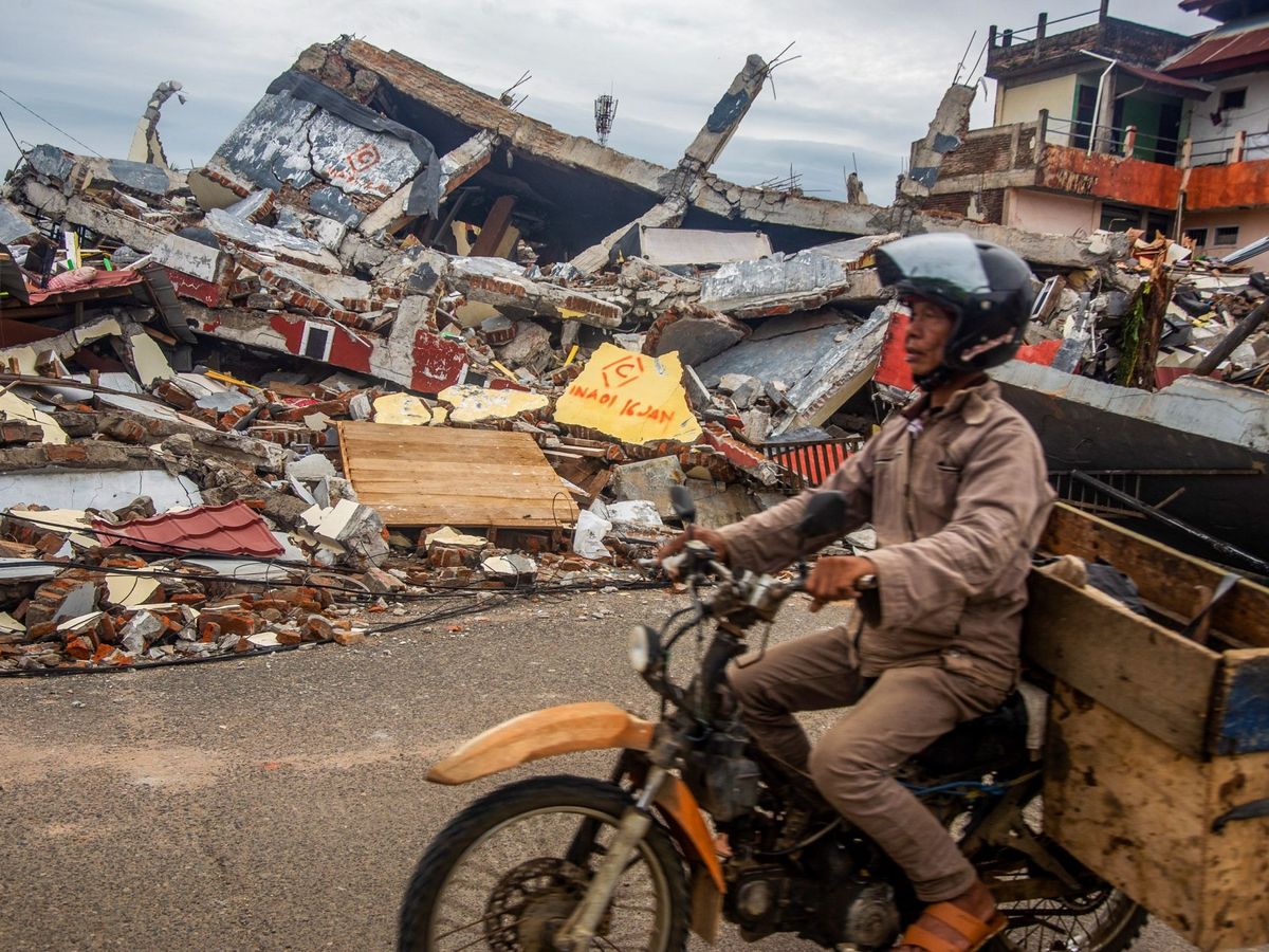 Foto: Secuelas del terremoto en Indonesia. (Reuters)