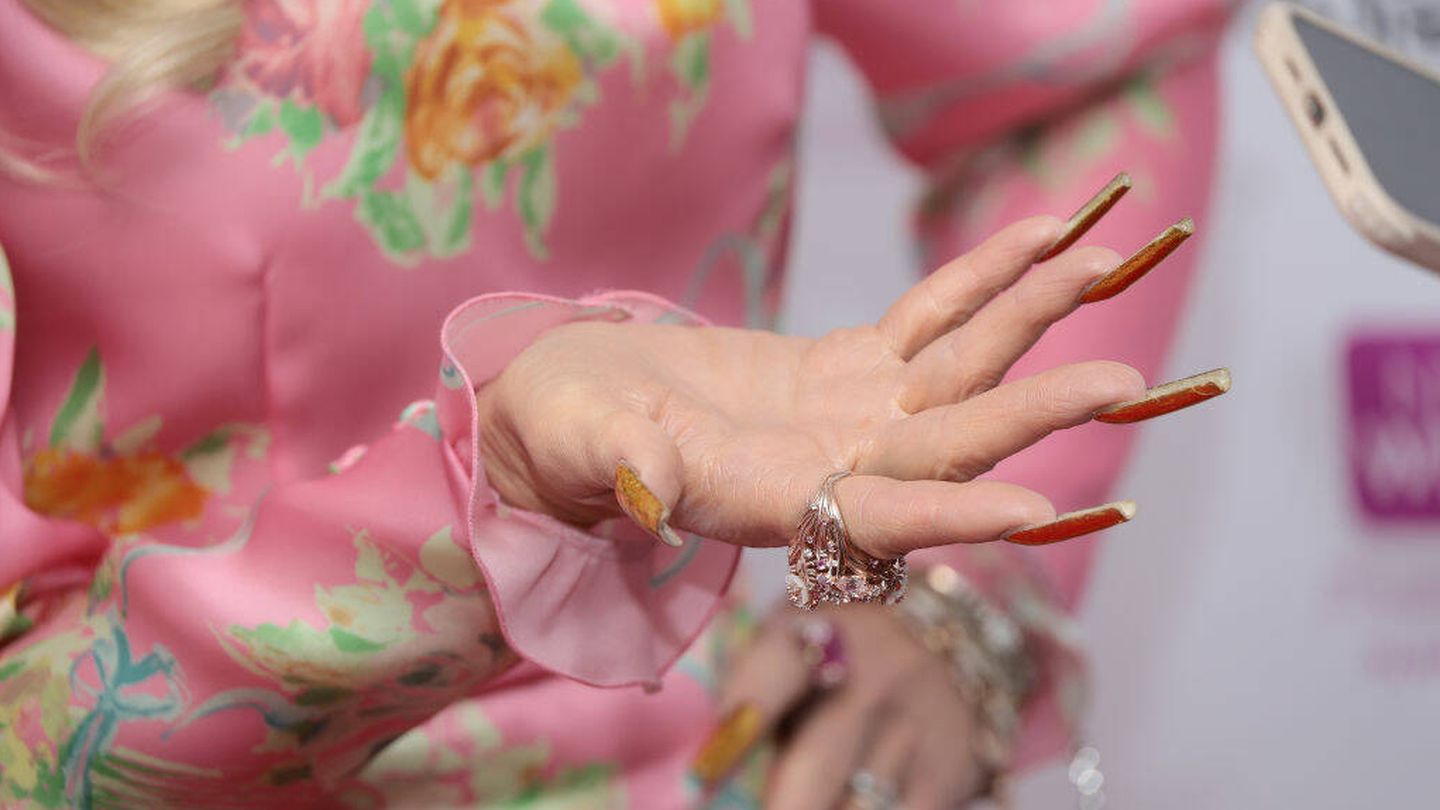Detalle de las uñas de Gwen Stefani, realizadas con X Gel. (Getty/Dimitrios Kambouris)