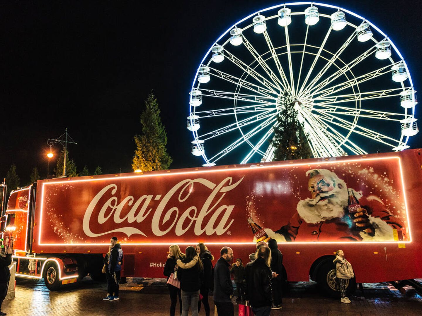 Camión de Coca-Cola con la imagen de Papá Noel en Manchester (iStock)