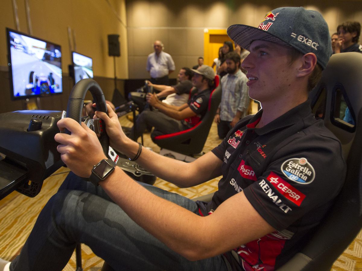 Foto: Verstappen sigue enganchado a las carreras virtuales (EFE/Sebastião Moreira)