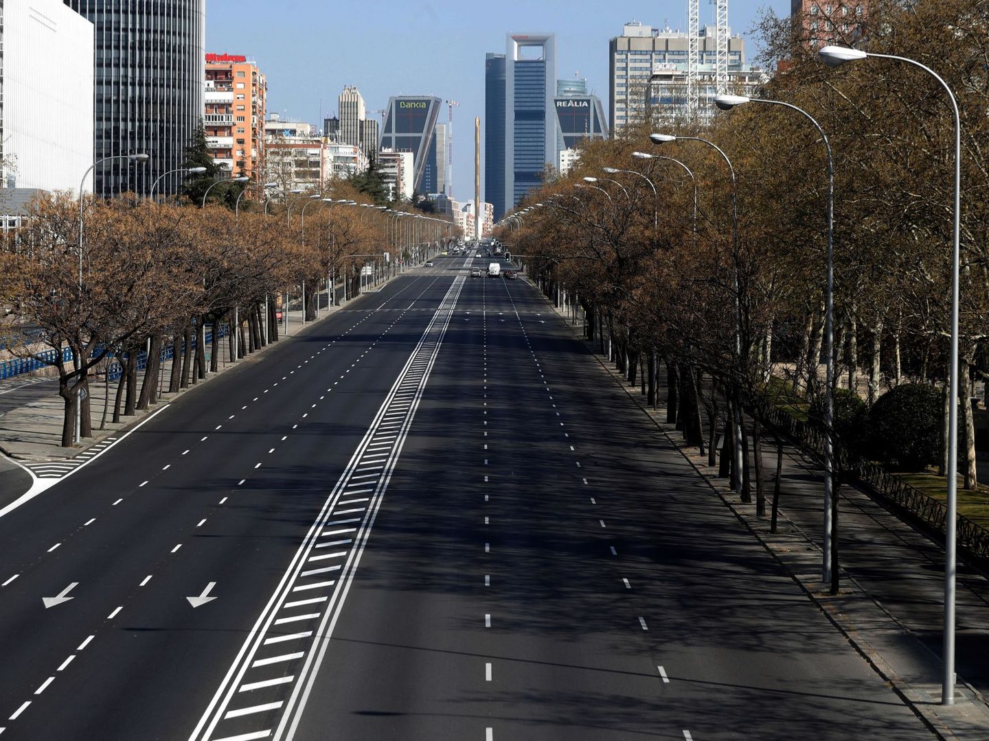 El Paseo de la Castellana en Madrid vacío durante la pandemia. Foto: EFE
