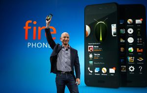 Amazon presenta su móvil: un 'phablet' para comprar con un clic