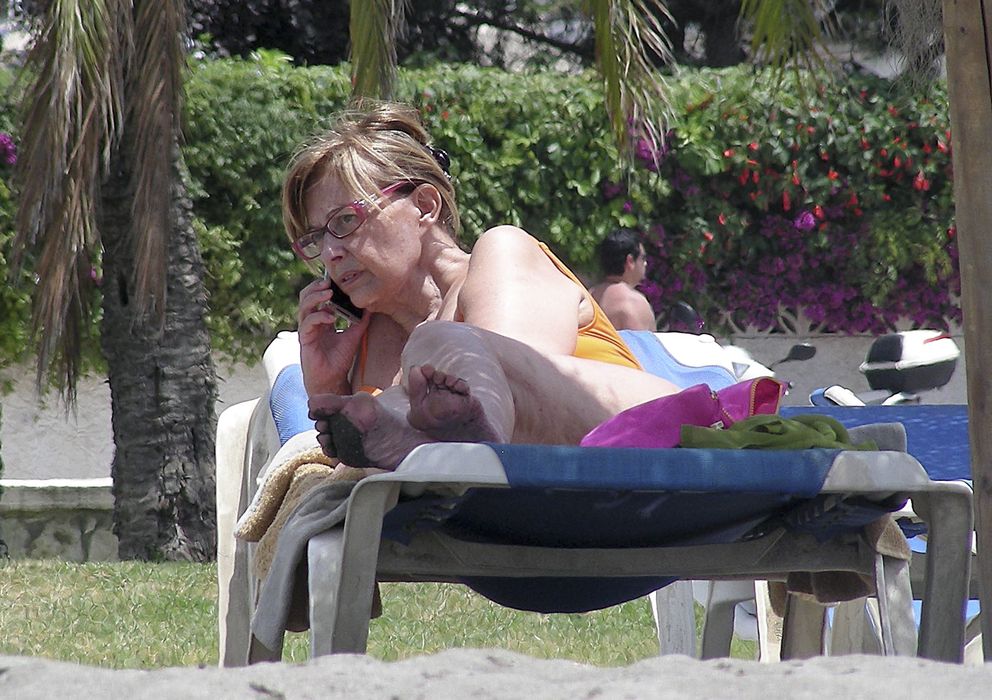 Foto: La periodista María Teresa Campos en una imagen de archivo durante unas vacaciones en Marbella (Gtres)