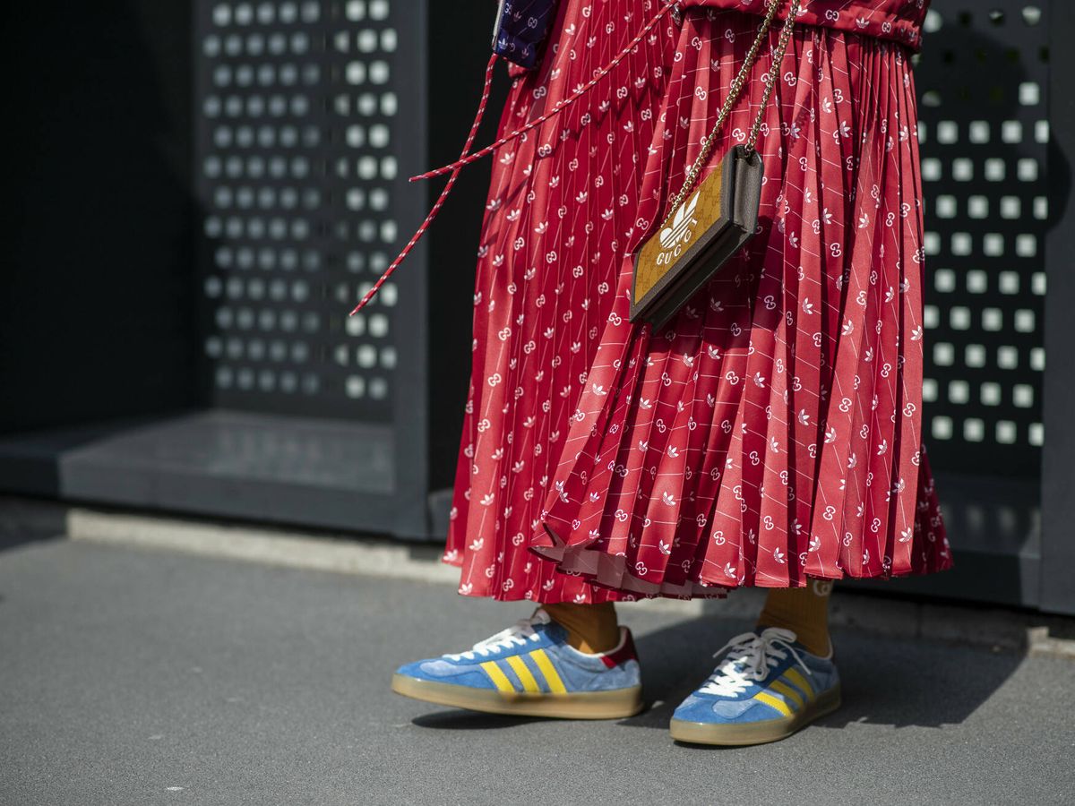 Foto: Unas zapatillas deportivas de colores de Adidas. (Launchmetrics Spotlight)