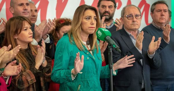 Foto: Susana Díaz comparece en Sevilla tras conocerse los resultados de las elecciones. (EFE)