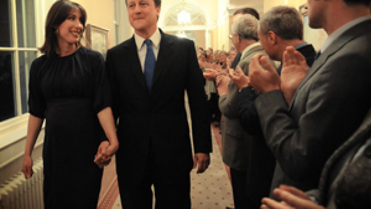 El Primer Ministro inglés, David Cameron, y su mujer visitan Granada