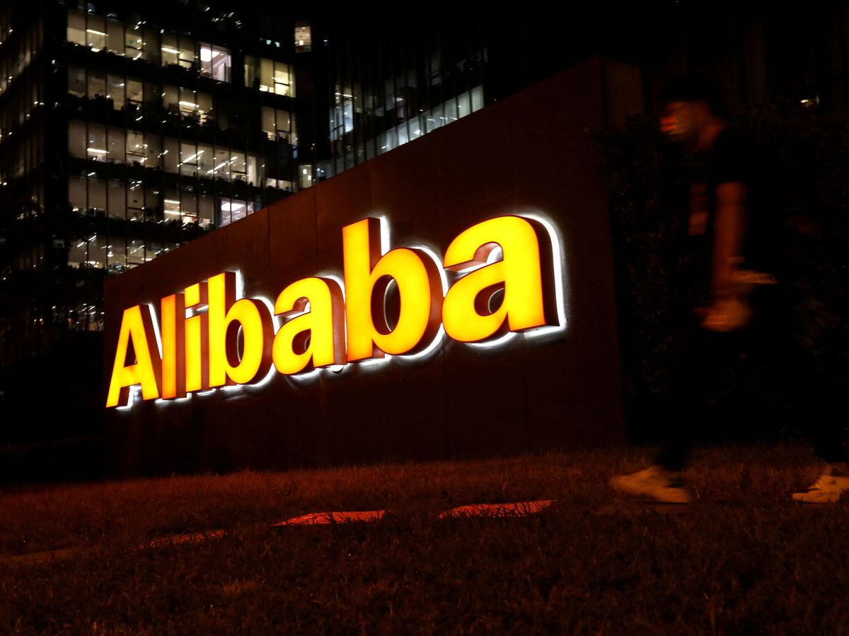 Foto: Logo de Alibaba en su oficina de Pekín