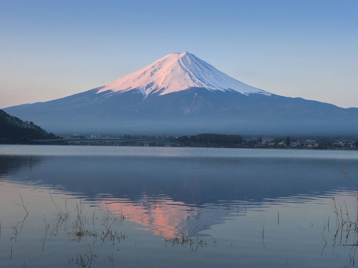 Foto: El Monte Fuji, al atardecer. (iStock)