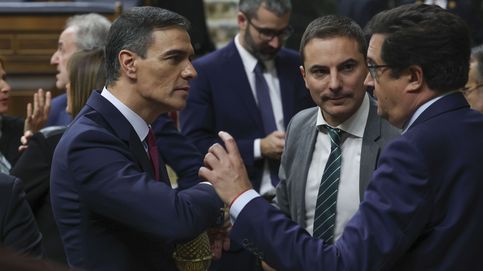 Sánchez encalla entre Ayuso y Moreno y prepara cambios en Madrid y Andalucía