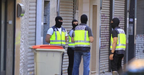 Foto: La Policía ha detenido esta madrugada en Madrid a dos marroquíes. (EFE)