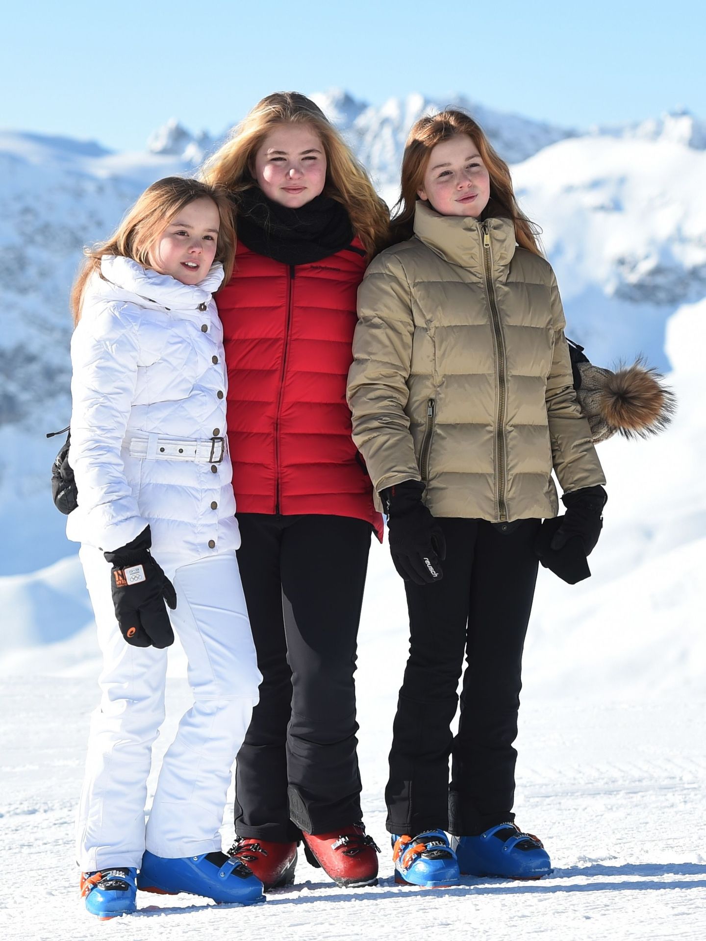 Amalia, Alexia y Ariane, en Lech en 2018. (Reuters/Andreas Gebert)