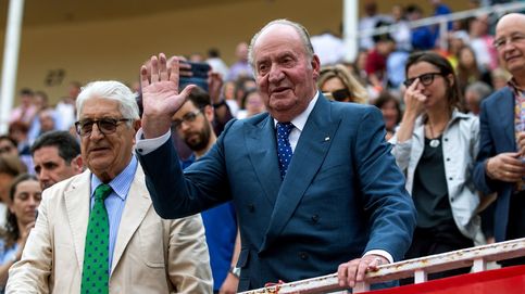 Aniversario de su 'exilio': don Juan Carlos y la reina gobernadora