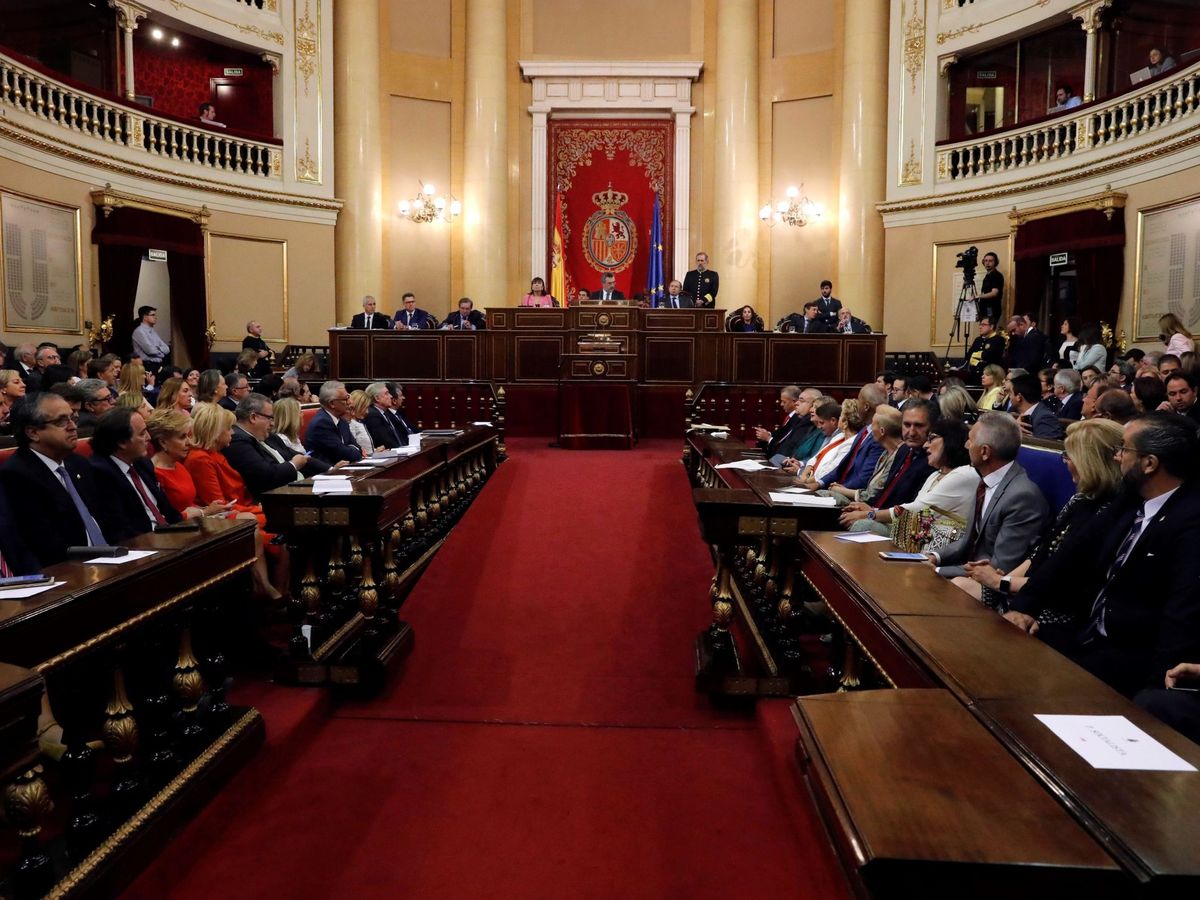 Foto: Vista general de Senado durante la anterior sesión constitutiva de la Cámara alta. (EFE)