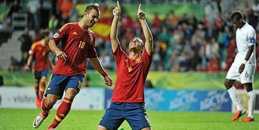 Foto: España Sub 19 vence a Francia y accede a la final del Europeo de la mano de Deulofeu y Alcácer