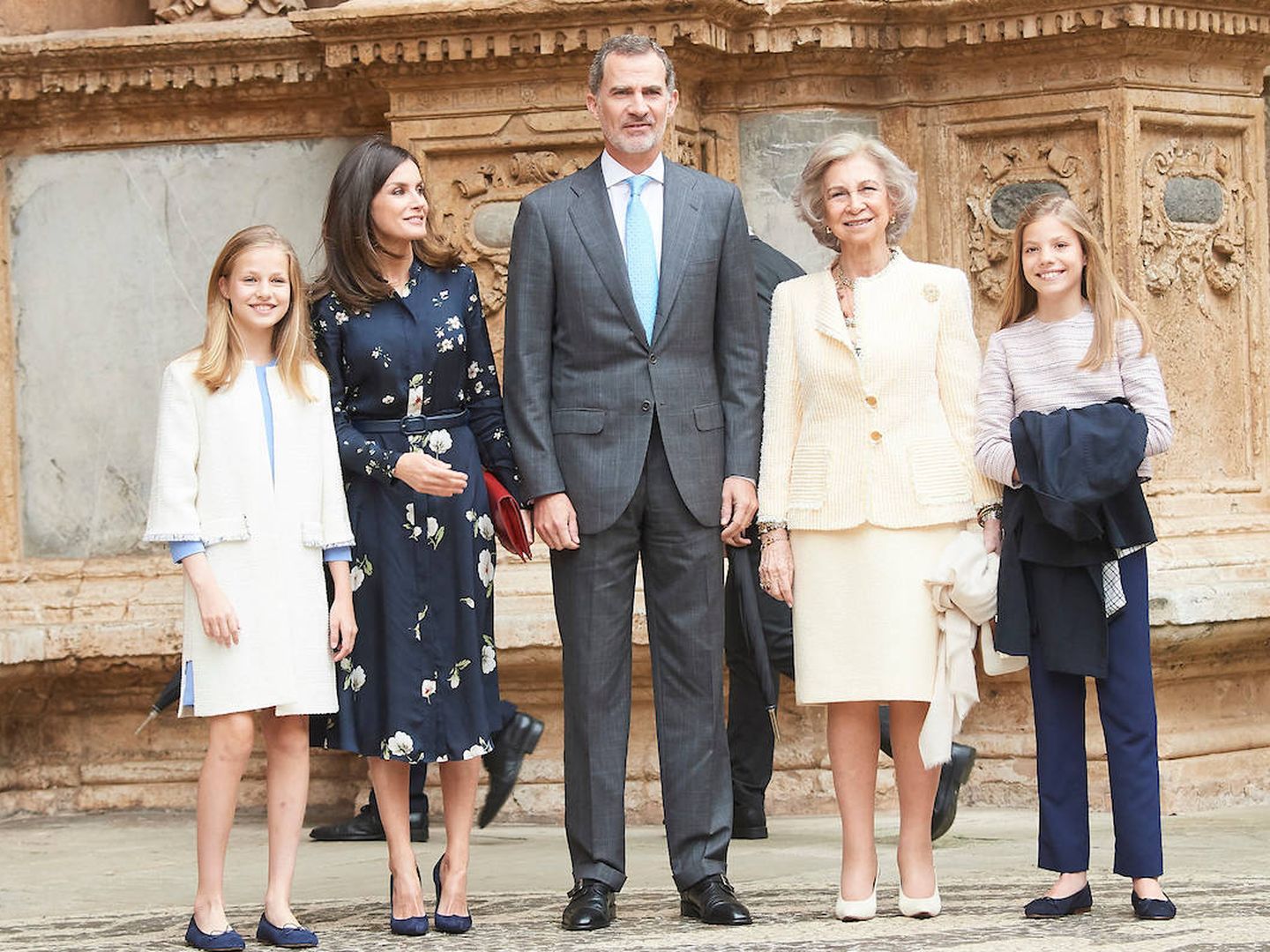 Los Reyes de España, junto a sus hijas y la Reina emérita en una imagen de archivo. (Limited Pictures)
