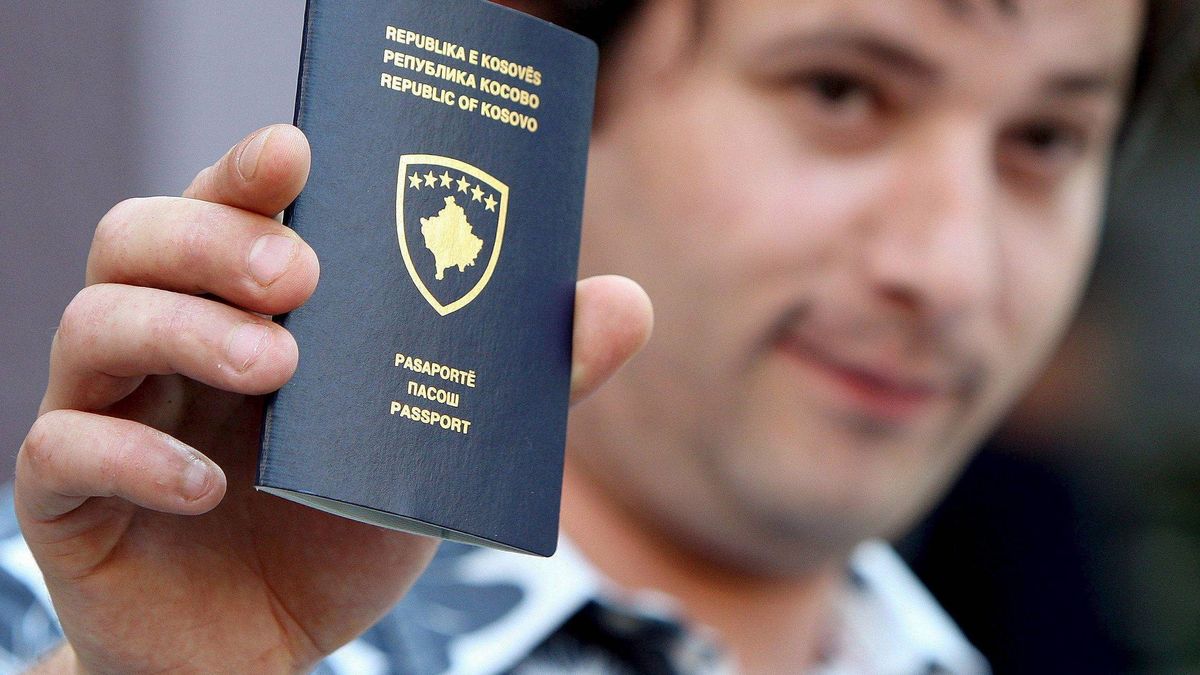 España reconoce por primera vez el pasaporte kosovar