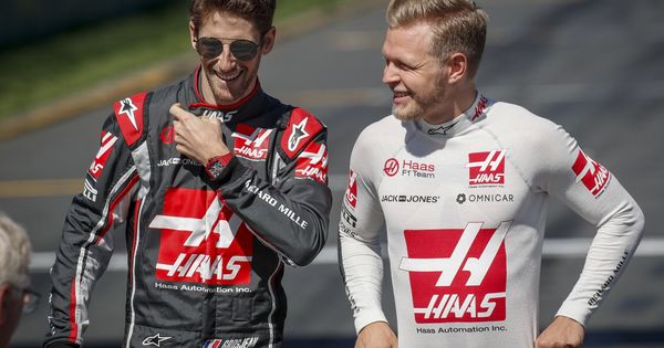 Foto: Romain Grosjean (i) y  Kevin Magnussen en el Haas de 2018. (EFE)