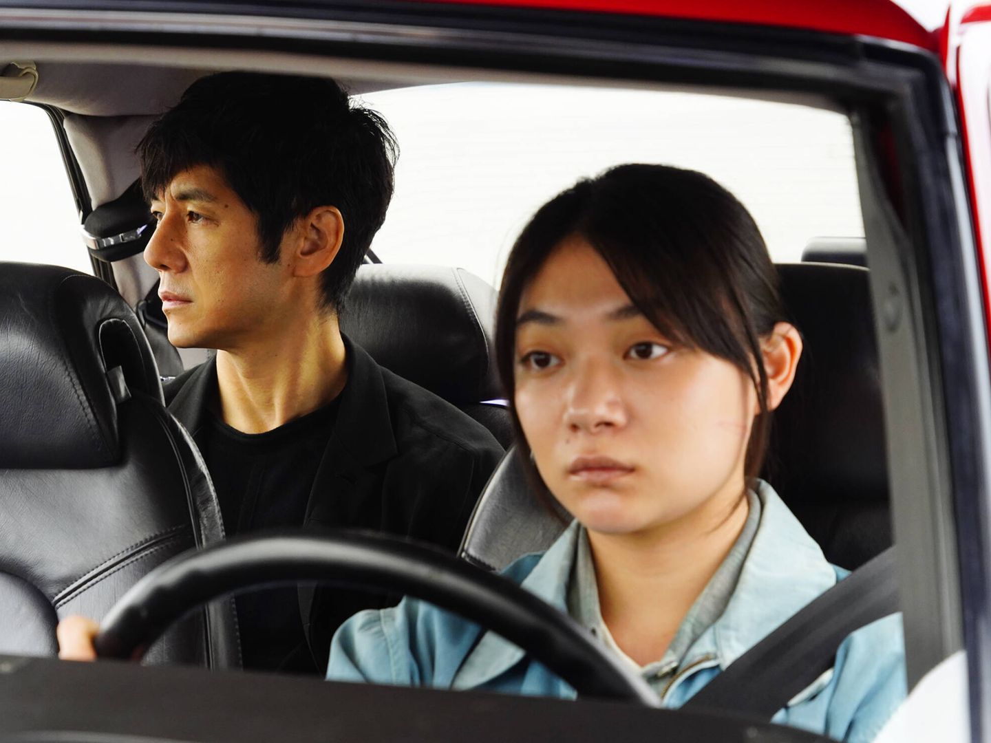 Yûsuke Kafuku es un actor de prestigio y Misaki Watari es su chófer. (Elastica Films)