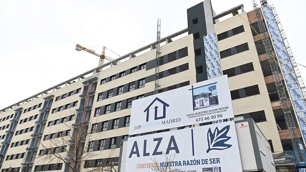 Madrid sólo prevé construir la mitad de pisos para alquiler asequible que prometió