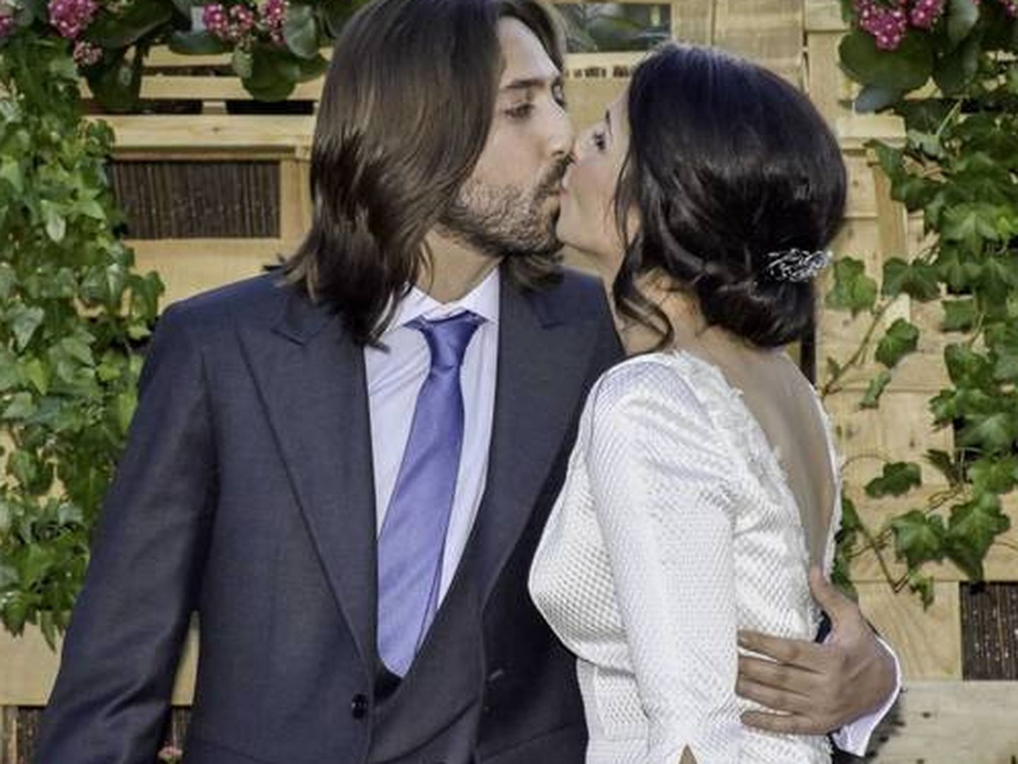 Juan Carmona y Sara Verdasco el día de su boda. (Cordon Press)
