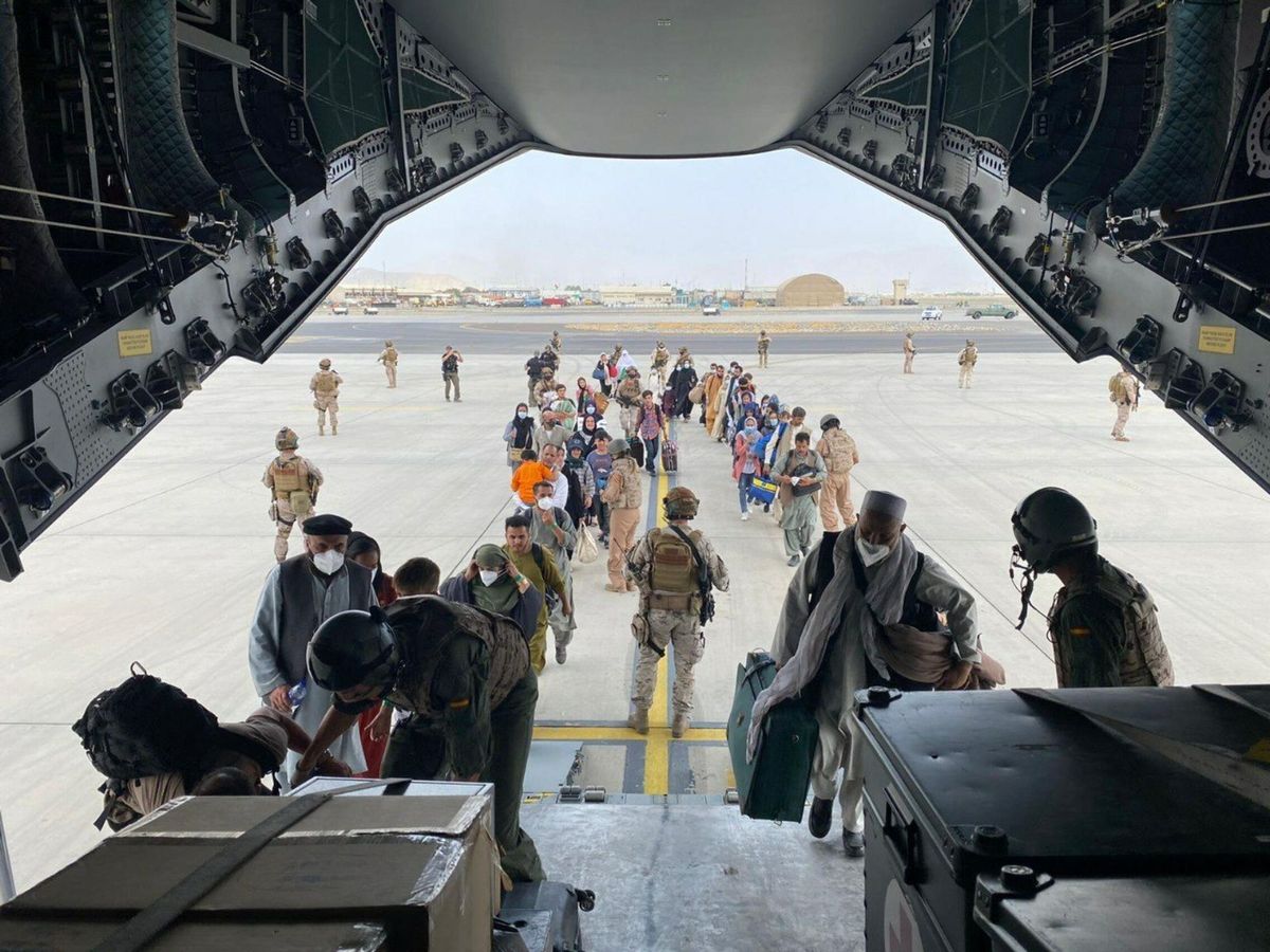Foto: El primer avión para evacuar españoles y afganos despega de Kabul. (EFE)