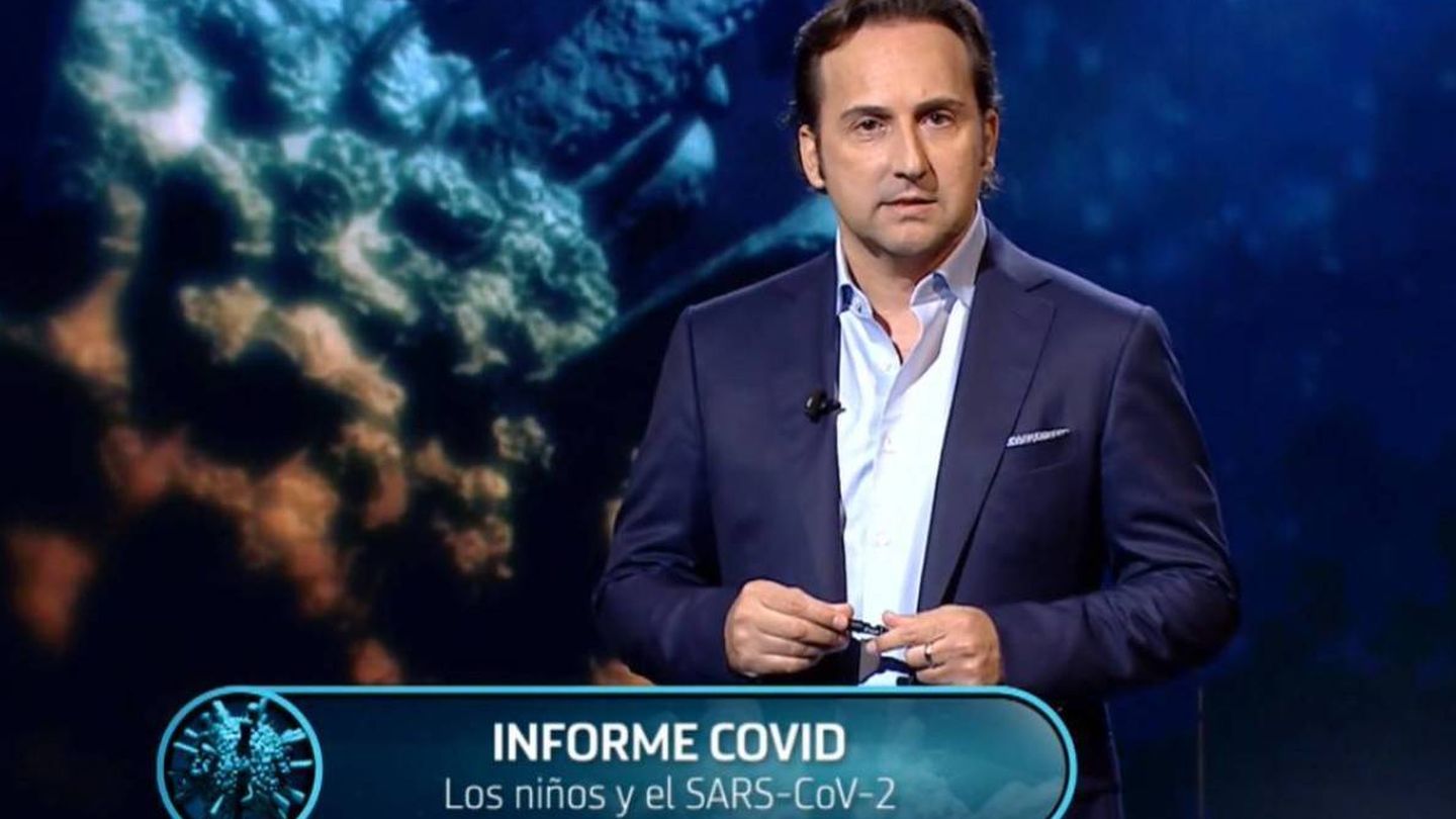 Iker Jiménez, en 'Informe covid'. (Telecinco)