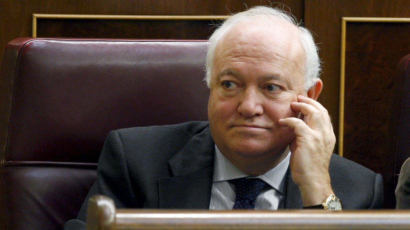 Foto: Miguel Ángel Moratinos, en su escaño de diputado en el Congreso de los Diputados. (EFE)