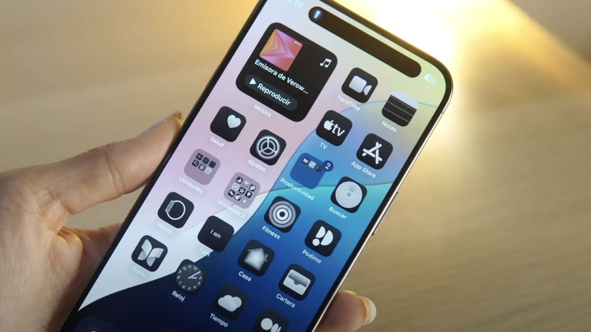 La 'linterna' de tu iPhone se volverá mucho más útil con iOS 18: así funcionará
