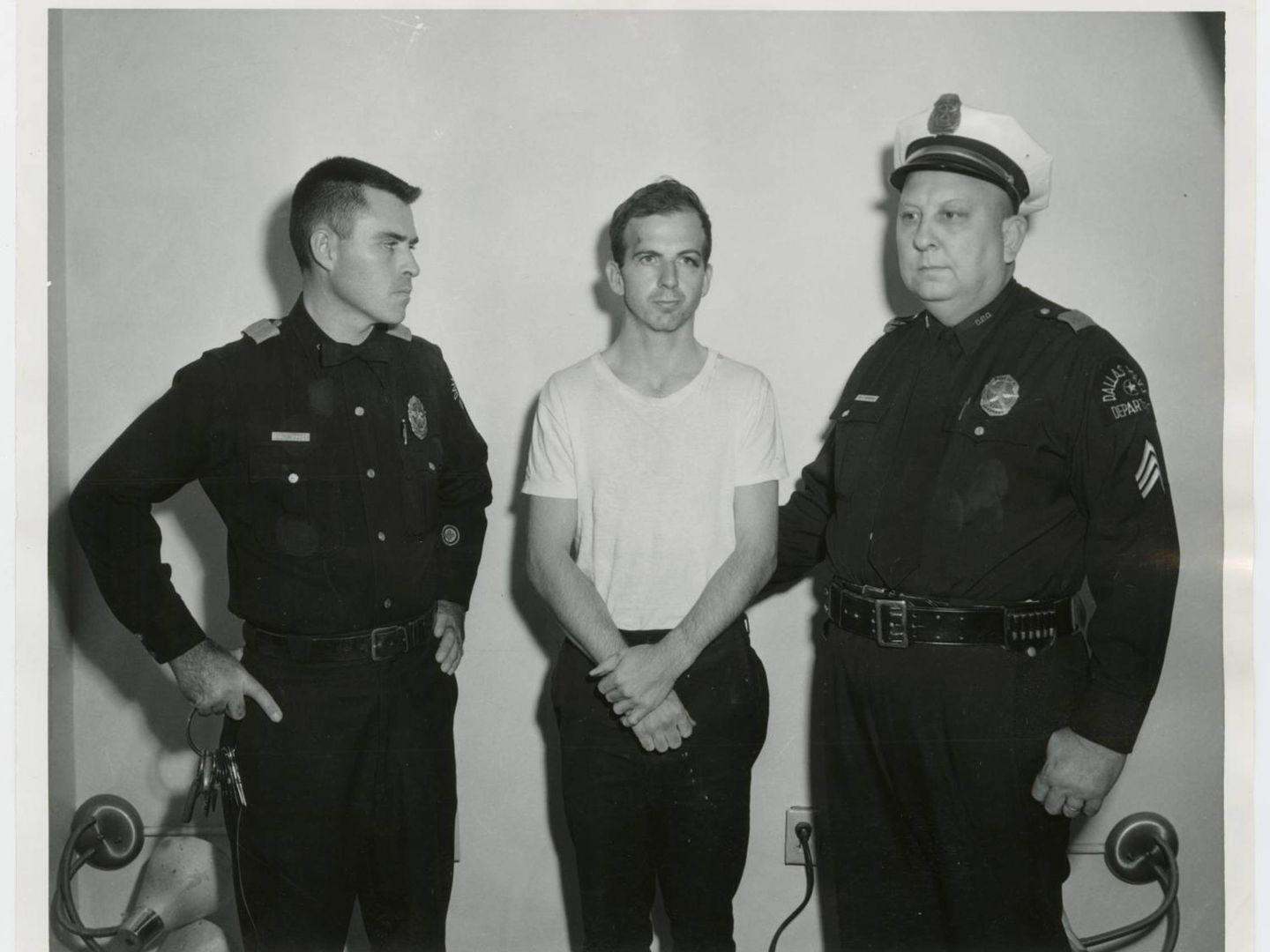 Lee Harvey Oswald, en el momento de su detención. (Reuters)