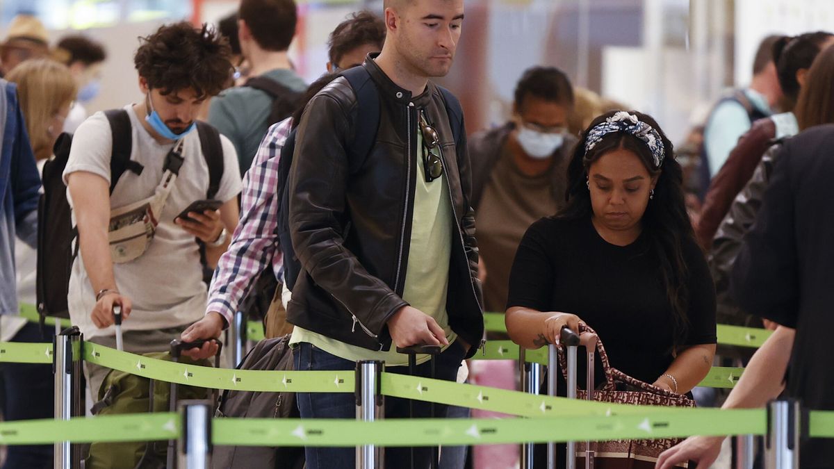 Datos (casi) precovid y 'boom' de británicos: las razones del colapso en los aeropuertos
