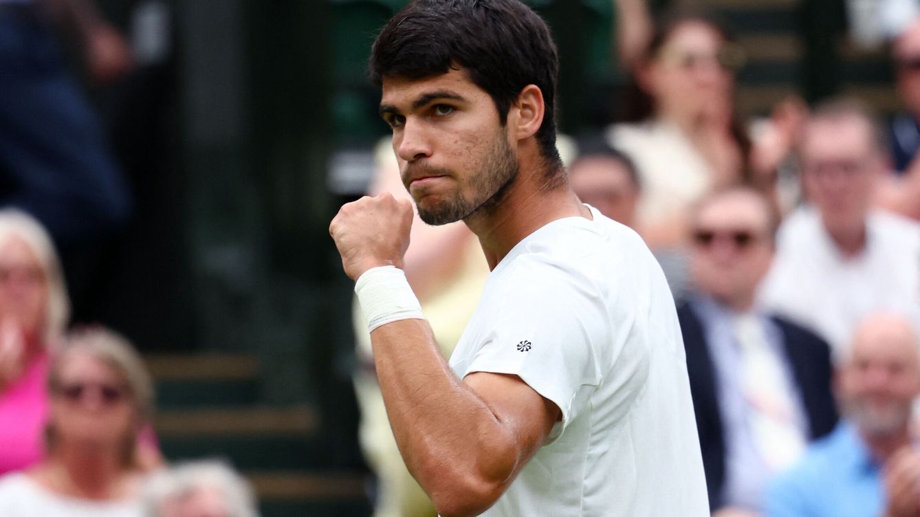 Alcaraz sufre para ganar a Jarry y logra el pase a octavos de Wimbledon (6-3, 6-7, 6-3, 7-5)